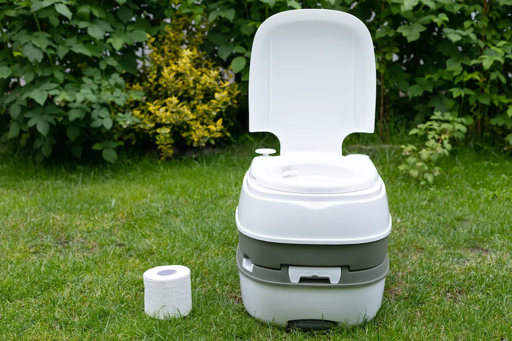 Thetford C263-CS Ceramic Cassette Toilet, 17.5L